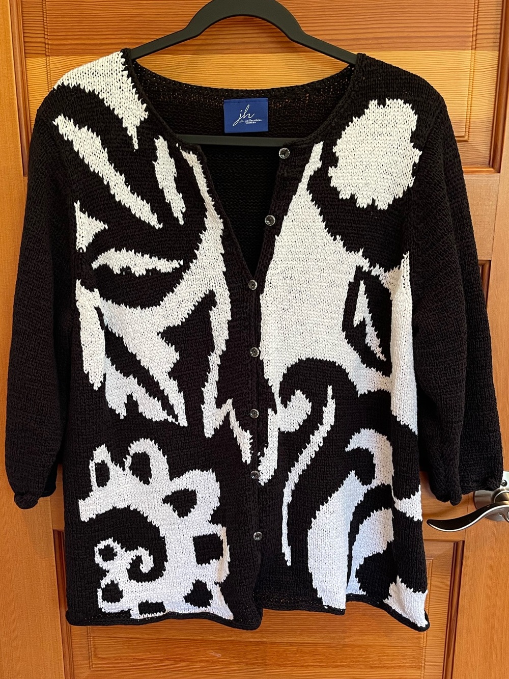JH Collectibles Women Black White Abstract Button-Front Cardigan - EUC